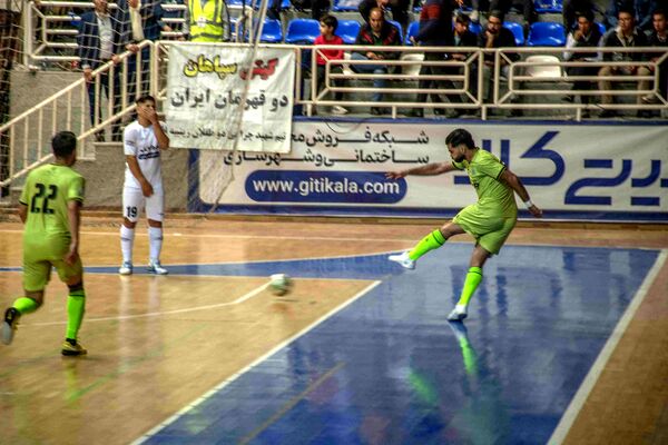 دیدار تیم های گیتی پسند اصفهان و ایرالکو اراک 