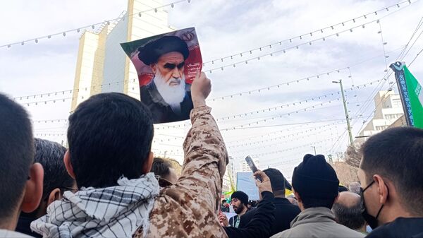 حضور پرشور مردم مشهد در راهپیمایی ۲۲ بهمن؛ تجدید میثاق با آرمان‌های انقلاب اسلامی