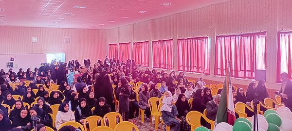 تجلیل ازبرگزیدگان مسابقات شهرستان خلیل آباد