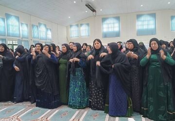 سوگواری محلی بانوان در سوگ رحلت امام خامنه ای(ره)