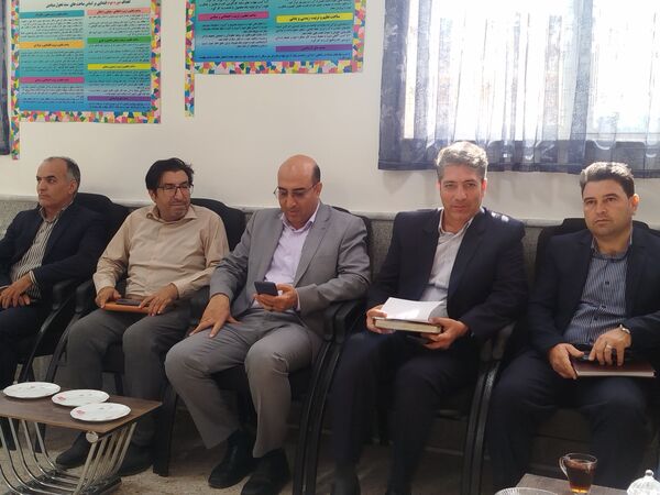 طلوع شکوفه‌های امید در دبستان امین زاده فاروج 