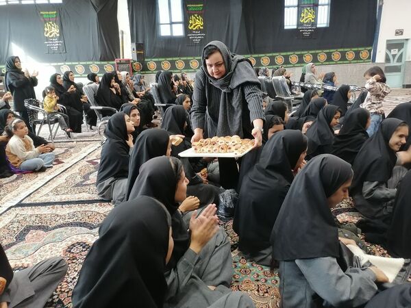 مراسم ولادت حضرت فاطمه(س)در حسینیه حسینی روستا ارغا شهرستان خلیل آباد 