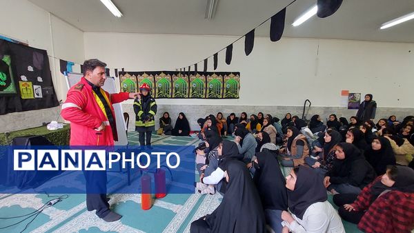 برگزاری اردوی علمی آمادگی دفاعی دبیرستان فاطمه الزهرا آشخانه 