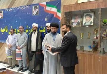 نشست هم‌اندیشی طلاب طرح امین