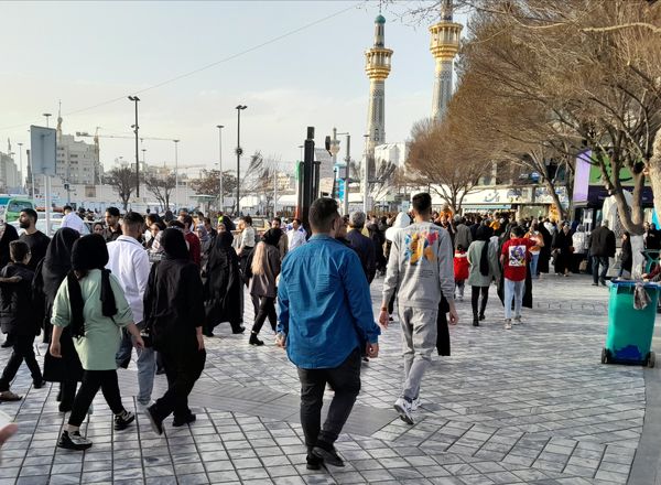  حضور پرشور زائران و مجاوران حضرت رضا (ع)