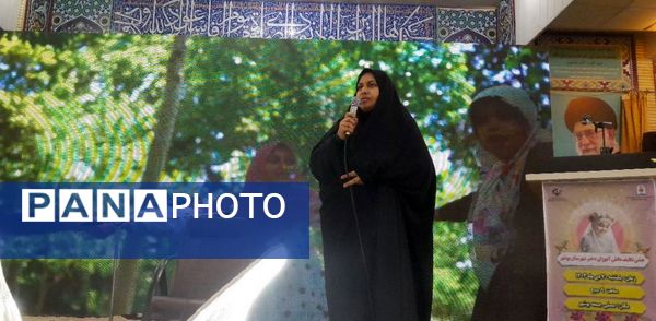 جشن تکلیف ۳۵۰۰ نفری دانش‌آموزان شهرستان بوشهر