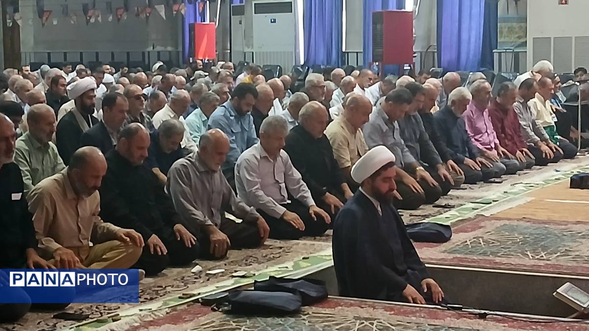 اقامه نماز جمعه همزمان با روز خبرنگار