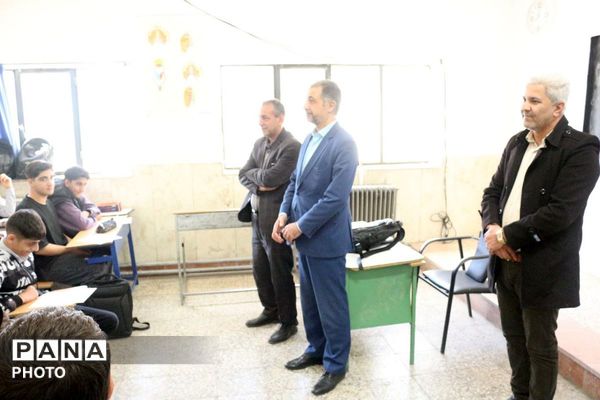  بازدید نماینده مجلس از مدارس فیروزکوه و دماوند به مناسبت هفته امور‌تربیتی