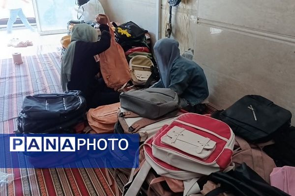 700 کیف پر از امید، هدیه خیر شهرستان قدس برای دانش آموزان نیازمند