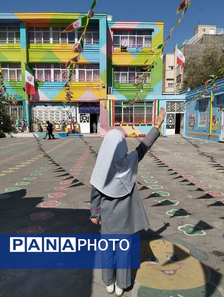اغاز سال تحصیلی در دبستان دخترانه ربابه اکبرزاده