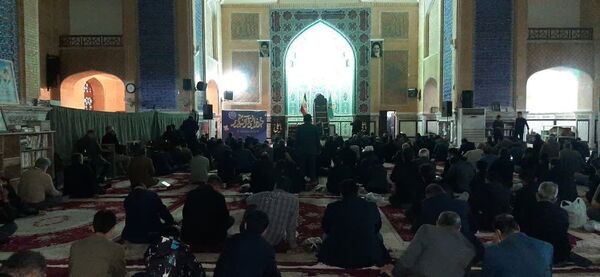 مراسم شب قدر در گلزار شهدا بم