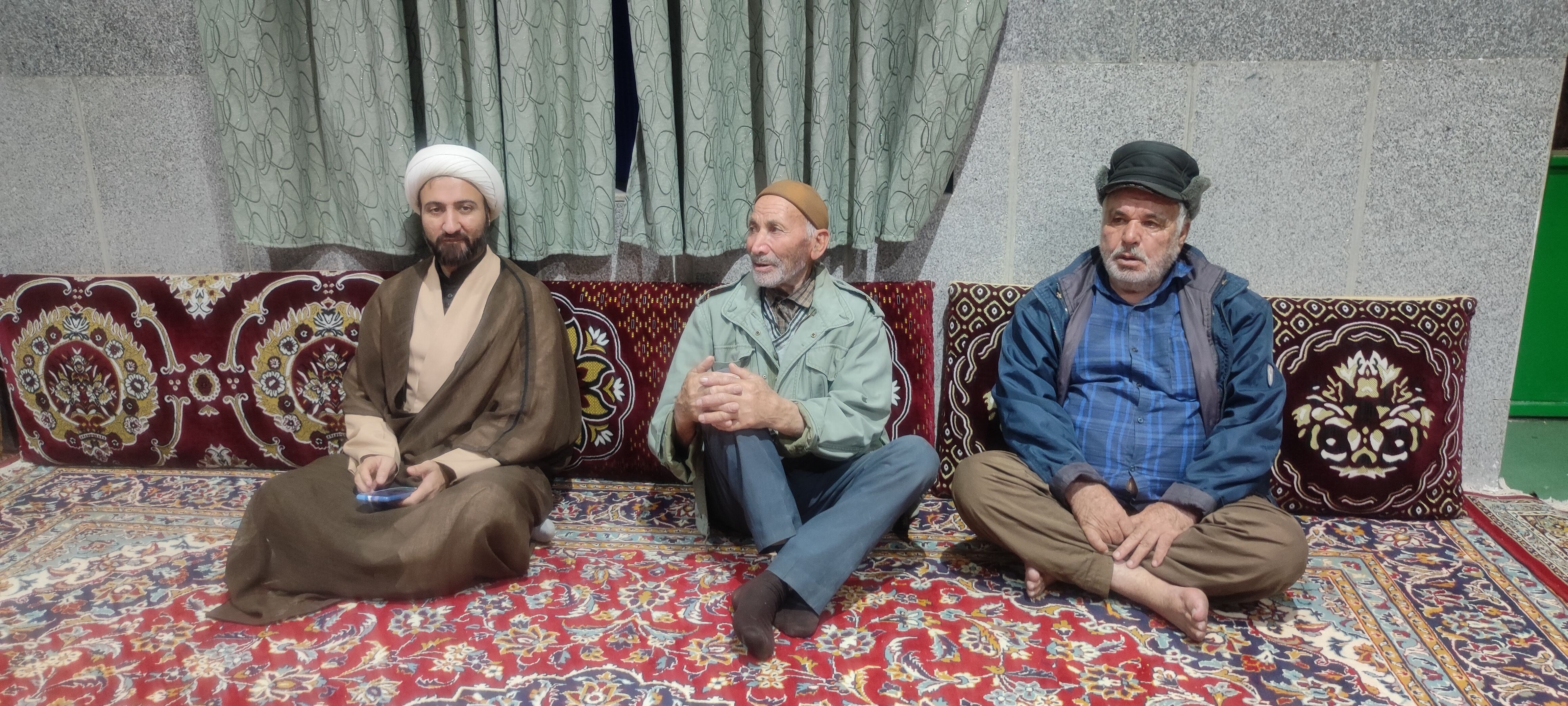 حضور ۷٠ دانش‌آموز  معتکف در مسجد امام رضا(ع)، رضا آباد شرقی شیروان