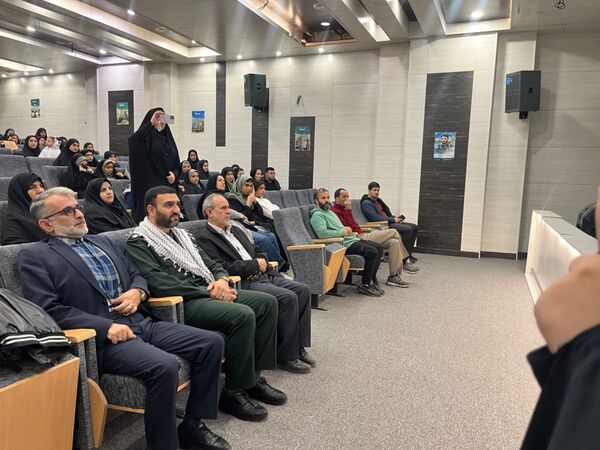 اعزام دانش‌آموزان شهرستان قدس به سرزمین نور