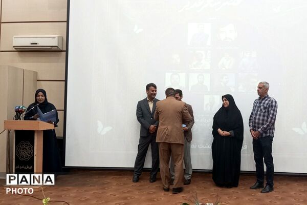 عصر شعر غدیر نصیرشهر با حضور شاعران کشور