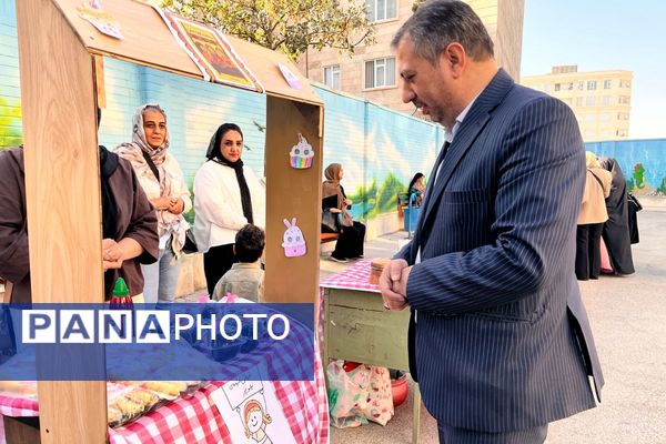 مهد اولیا؛ ابتکار خلاقانه معاون پرورشی دبستان سعادت برای مشارکت ویژه اولیا با کادر مدرسه