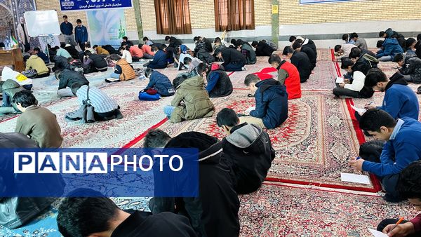 آموزش مقدماتی خبرنگاری پسران کرمان در آموزشگاه پیامبر اعظم(ص)