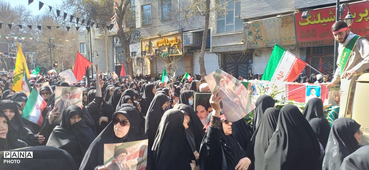 اجتماع پرشور و باشکوه مردم کرج به خونخواهی رهبر انقلاب