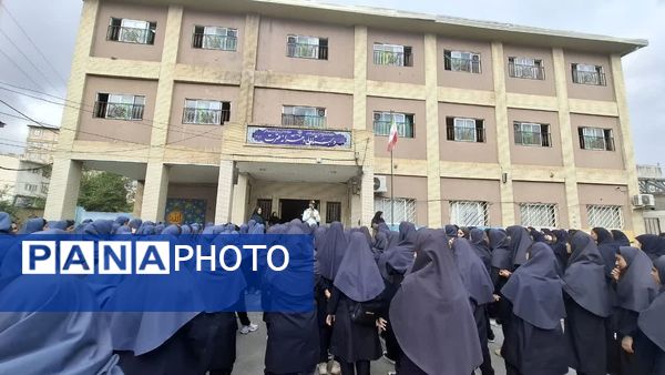 گرامیداشت روز نیروی انتظامی در دبیرستان بهار آزادی قائمشهر