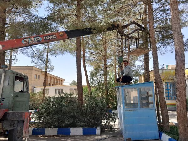 پروژه مهر دبیرستان دخترانه بنت الهدی کوهپایه رنگ آمیزی تجهیز و پاکسازی برای خلق محیطی الهام بخش و یادگیری مثبت