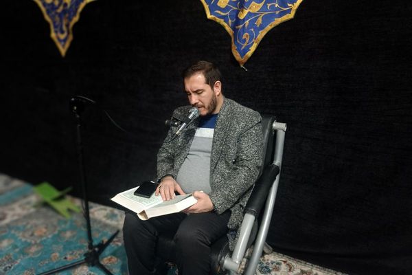 مراسم معنوی اعتکاف در مسجد اعظم حضرت ابوالفضل (ع) بهارستان دو