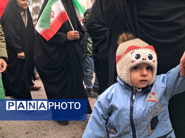 حماسه دهه نودی‌ها در راهپیمایی ۲۲ بهمن قائمشهر