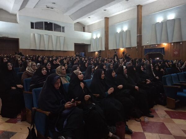 برگزاری ویژه برنامه نکوداشت مقام معلم در شهرستان کاشمر 