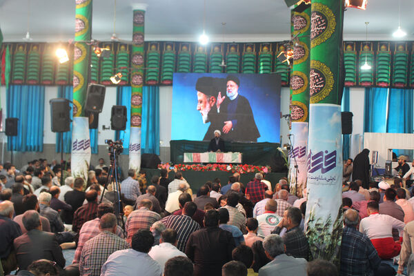 حضور نوجوانان در سی و پنجمین یادواره شهدای روستای فردوی قم