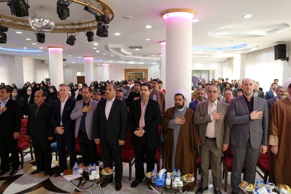 آیین تجلیل از برگزیدگان جشنواره قرآن عترت و نماز آذربایجان شرقی