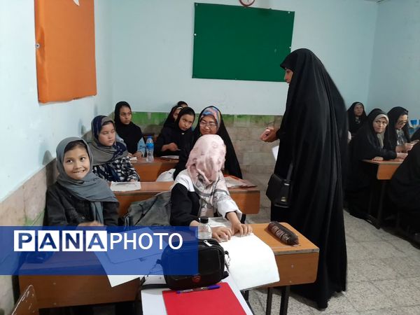 بازدید از فعالیت‌های مرکز یادگیری دولتی نرجس ناحیه یک مشهد