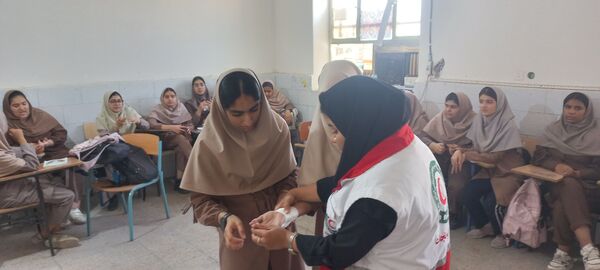 برگزاری کلاس‌های آموزشی هلال‌احمر 