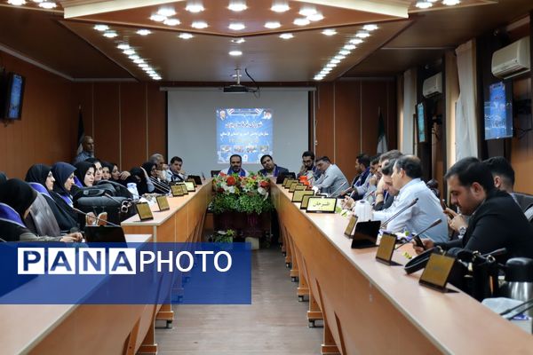 نشست شورای برنامه‌ریزی و هم‌اندیشی سازمان دانش‌آموزی استان لرستان