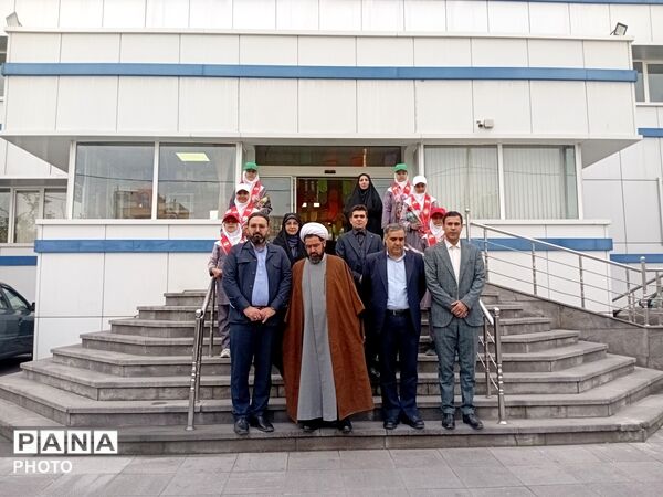 آیین سپاس معلم در ناحیه ۳ تبریز 