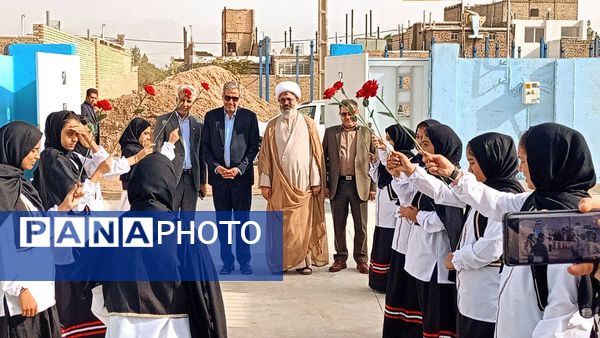 لبخند شادی بر لب های دانش آموزان فدافن؛ مدرسه جدید میزبان آنان خواهد بود 