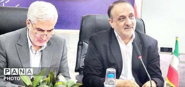 جلسه هم اندیشی معاونین و کارشناسان حوزه آموزش متوسط قطب شهید کاوه