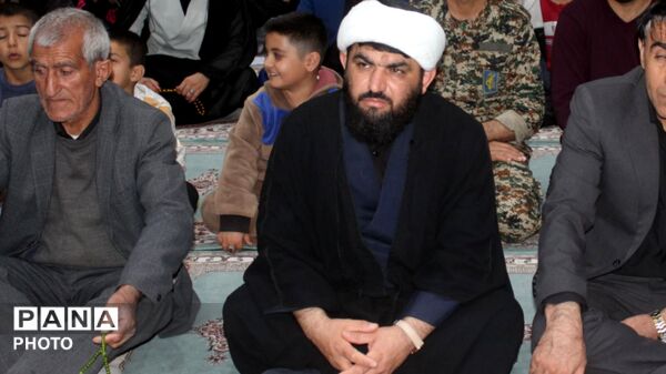 طلاب و بسیجیان شهرستان مارگون در شب پنجم غمِ شهادت امام خامنه‌ای، اقدامات آمریکا را محکوم کردند