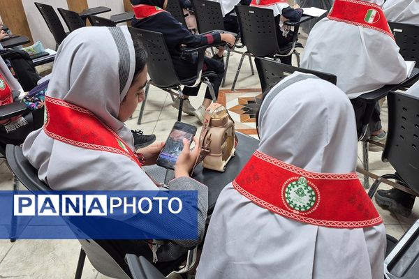 برگزاری کلاس آموزش هوش مصنوعی ویژه پیشتازان دختر منطقه کهریزک