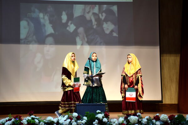 جشن یاوران انقلاب در تربت حیدریه 