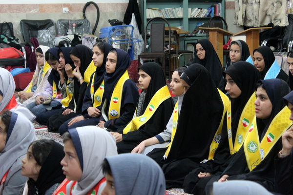 بازدید مدیر کل آموزش و پرورش استان از اعتکاف رمضانیه دختران پیشتاز شهر سنخواست