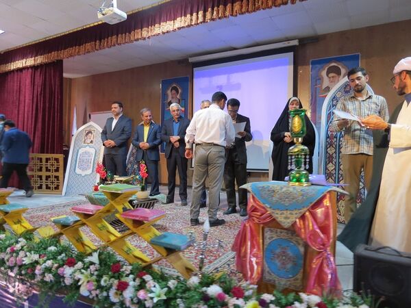 برگزاری مسابقات استانی قرآن و عترت دانش‌آموزی در بجنورد