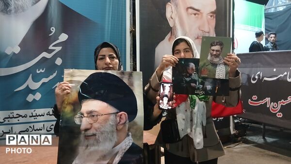حضور پر شور مردم کوهدشت در گردهمایی وحدت و همدلی ملی درموج چهل و سوم اجتماعات 