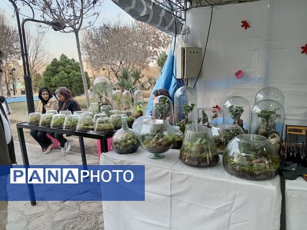 برگزاری نمایشگاه صنایع دستی در محله طلاب مشهد