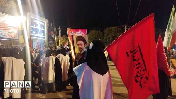 صد و پنجاهمین شب از تجمعات «بیعت با رهبری» در نورآباد