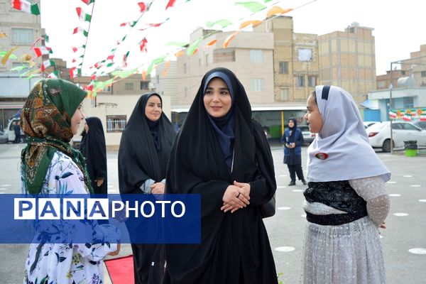 افتتاحیه طرح  «ایرانمون» در مدرسه شهدای گمنام بهارستان‌دو