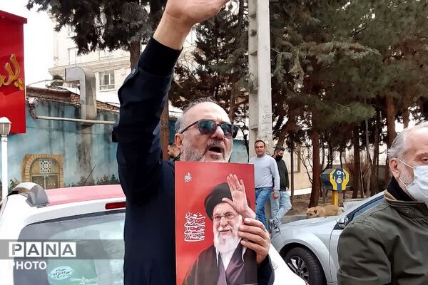 بیعت با سومین امام انقلاب در رودهن 
