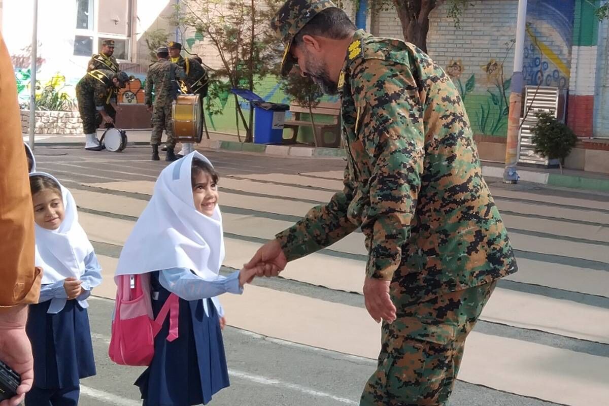 شناخت دانش‌آموزان با کار نیروی انتظامی 