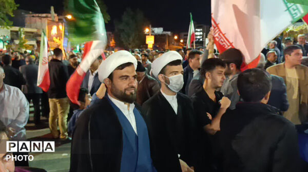 تجمع باشکوه مردم کوهدشت درشب شصت وپنجم بیعت بارهبر وتجدید میثاق با آرمان های انقلاب اسلامی
