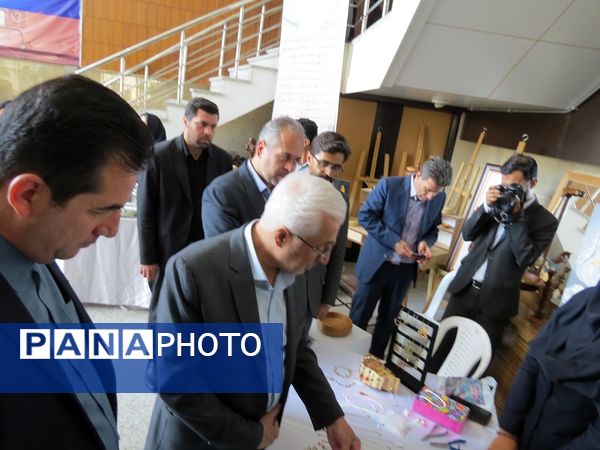 آیین تجلیل از معلمان نمونه استانی در بجنورد