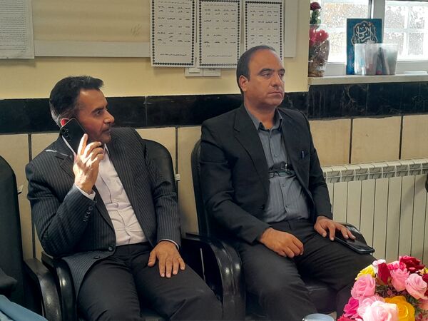 بازدید مسئولین اداره آموزش و پرورش از دبیرستان مادرمهربان خلیل آباد