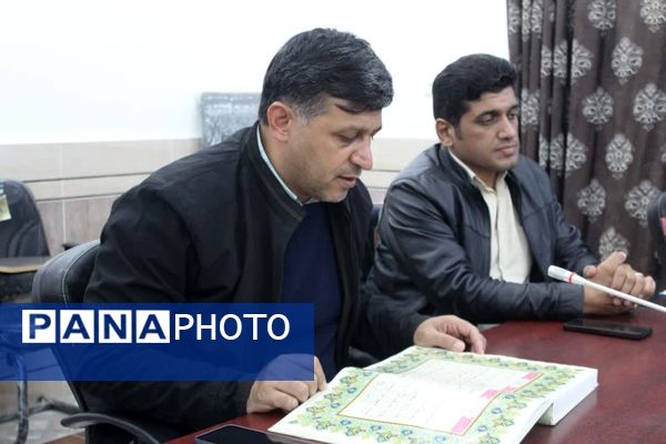 نشست خبری مدیر آموزش و پرورش گلوگاه به‌مناسبت هفته معلم 