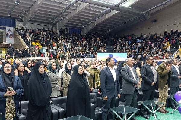 گردهمایی رانندگان سفیر مهر در هفته حمل‌ونقل شیراز